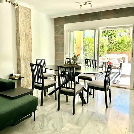 Town House Puerto Banus, 3 Min Walking From * מארבלה